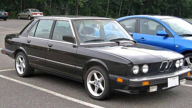 BMW 5 E28