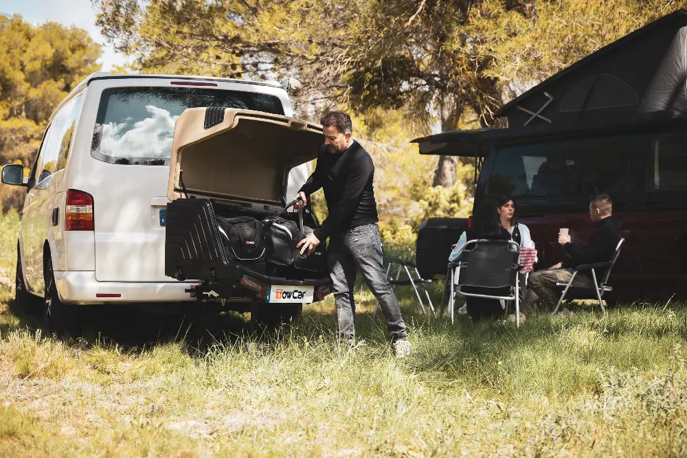 TowCar TowBox Camper V3 Long, uzavrený, na ťažné zariadenie