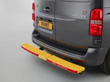 Trojitý schůdek Maxus e-Deliver 9 21-, Rhino AccessStep (3)
