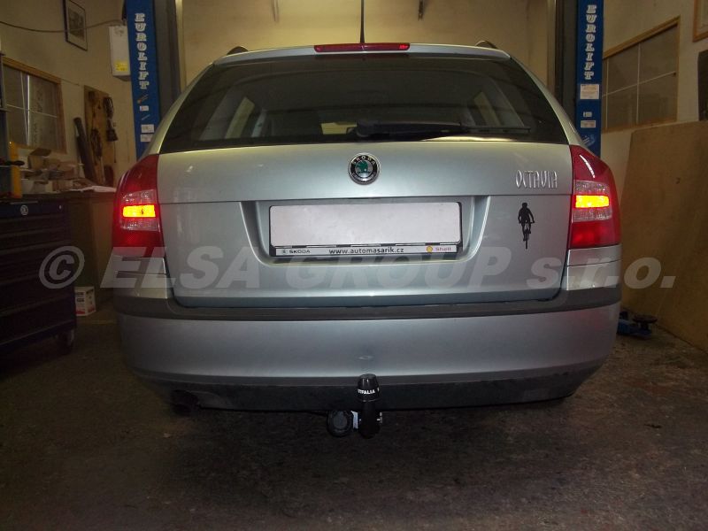 Ťažné zariadenie Škoda Octavia kombi 2005-2013 (II), pevný čep 2 šrouby, Westfalia