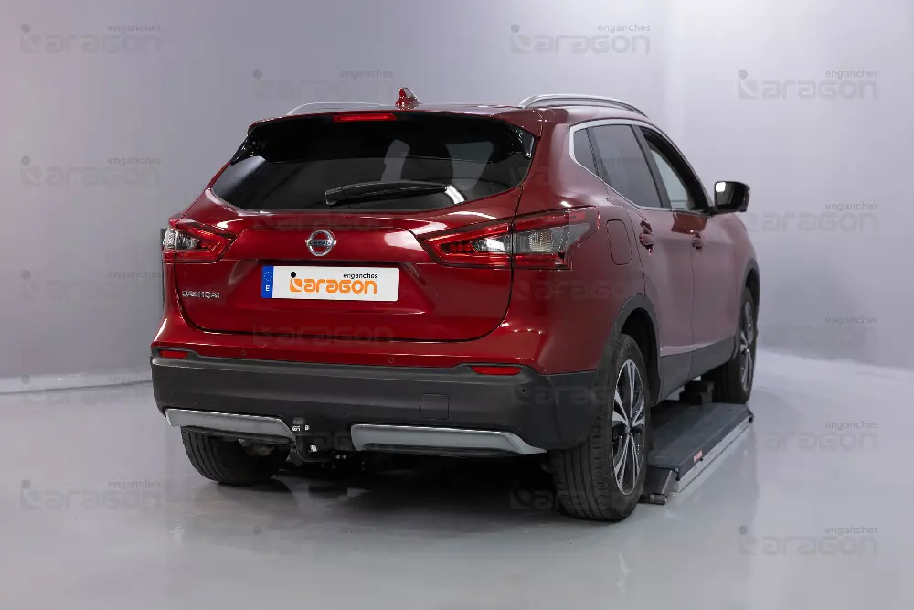 Ťažné zariadenie Nissan Qashqai 2014-2018 (J11) , pevné 2 sk., Aragon