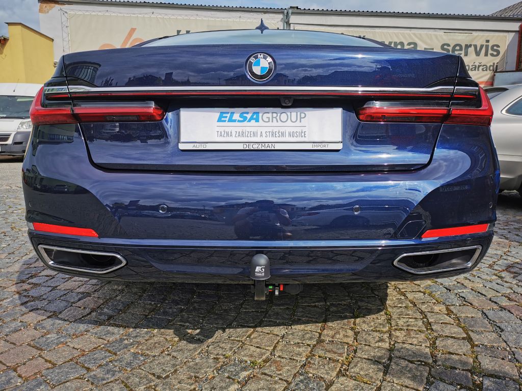 Ťažné zariadenie BMW 5-serie sedan 2016/11- (G30), vertikální, Westfalia