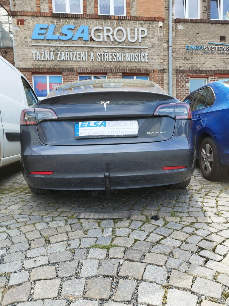 Zařízení pro nosiče kol Tesla Model 3 2019- , vertikální, Aragon