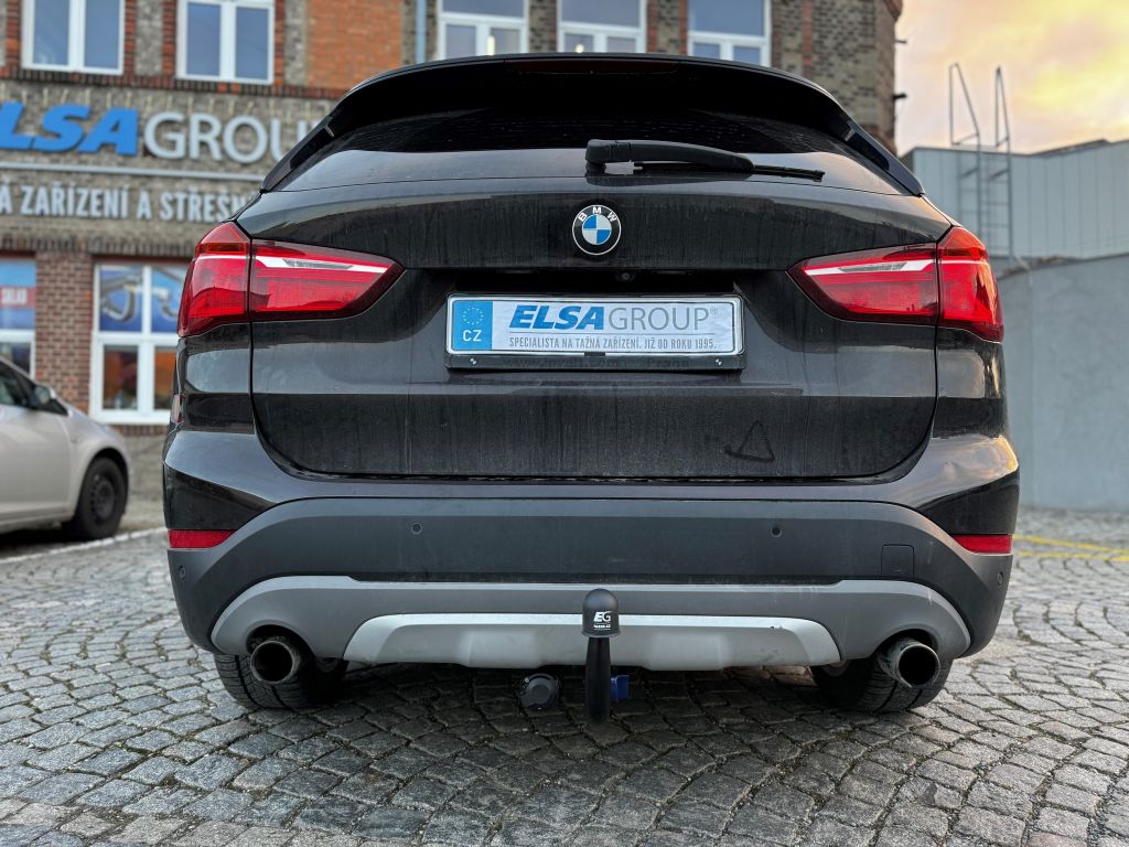 Ťažné zariadenie BMW X1 2015/10- (F48) , vertikální, Witter