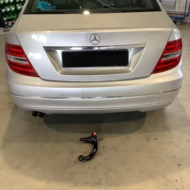 Ťažné zariadenie Mercedes Benz C sedan 2007-2014 (W204), vertikálny, Bosal-Oris