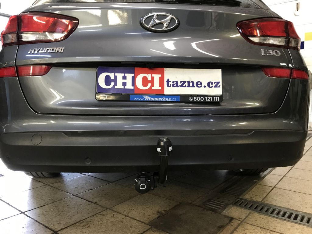 Ťažné zariadenie Kia Ceed kombi 2018-, pevné, BRINK