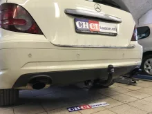 Tažné zařízení MERCEDES R 5dv. 06-, vertikal (2)