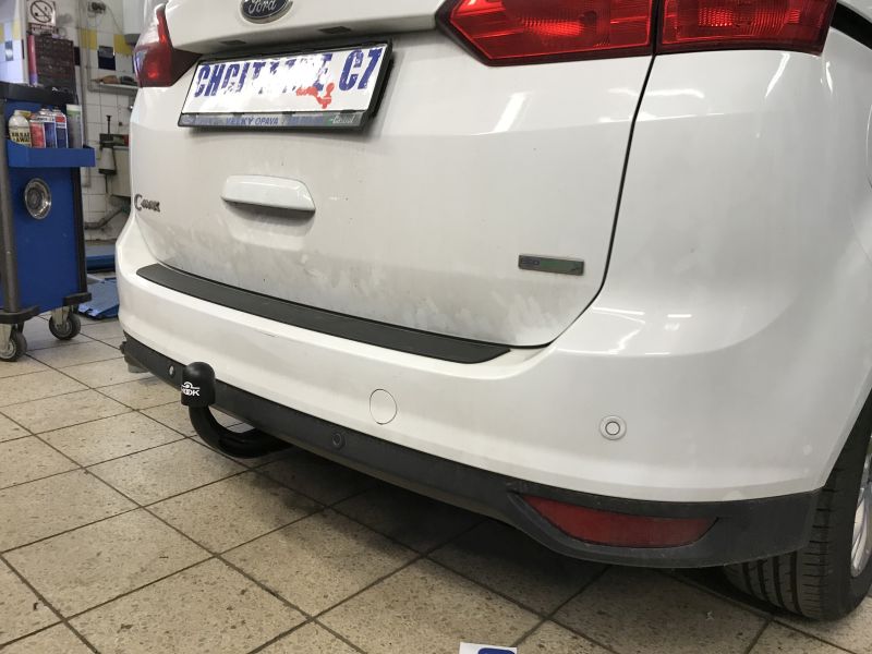 Ťažné zariadenie Ford Focus HB 3/5 dv. 2015-2018, pevné, HOOK