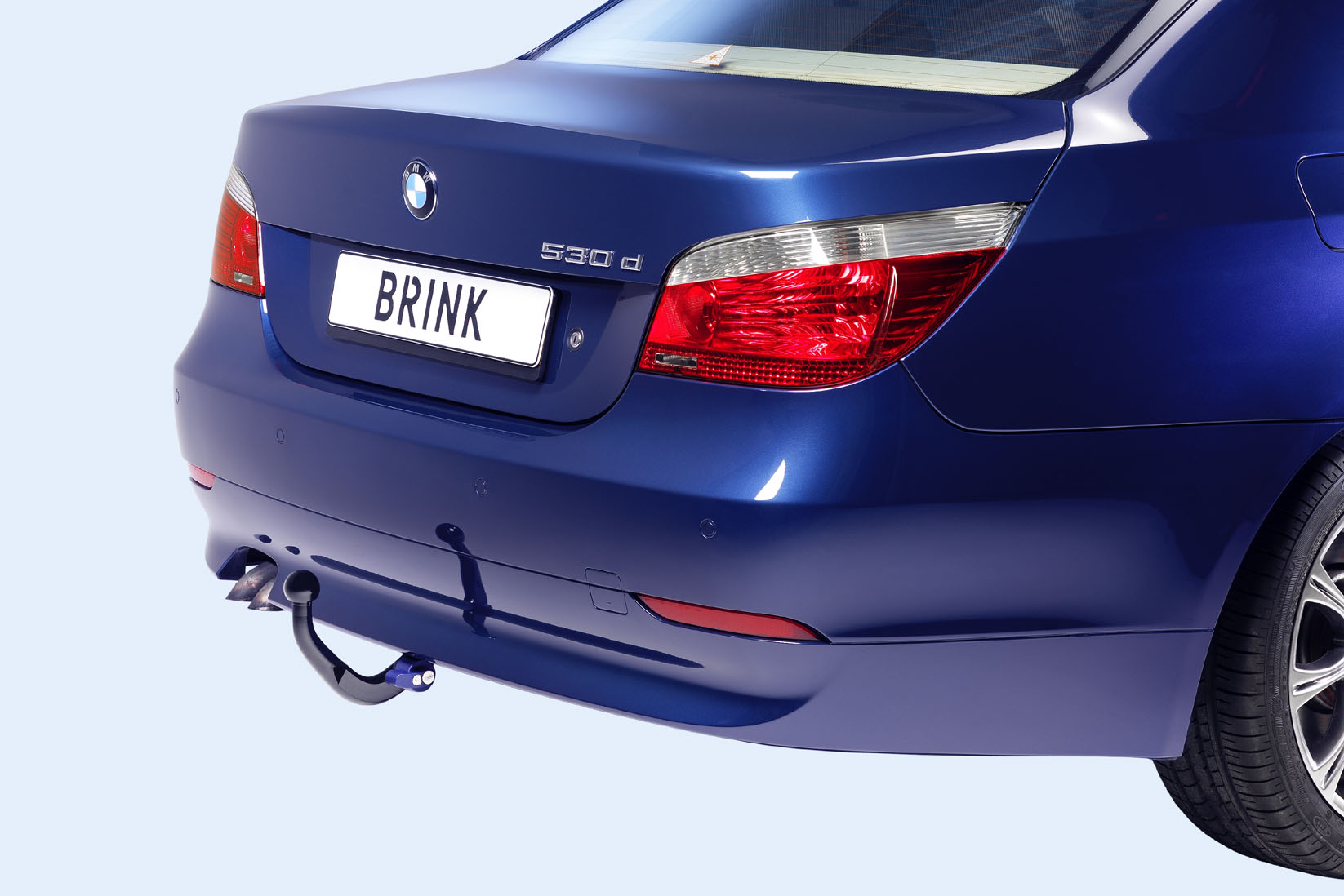 Ťažné zariadenie BMW 5-serie kombi 2004-2010 (E61), odnímatelný BMA, BRINK