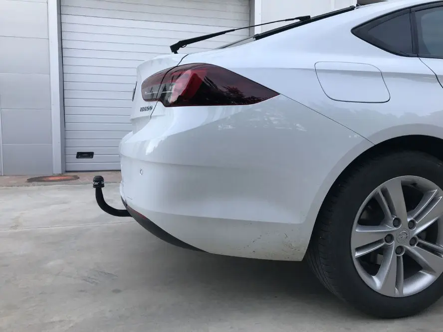 Ťažné zariadenie Opel Insignia sedan 2017-, vertikálny, Aragon