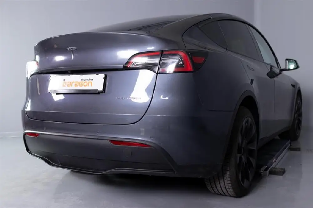 Ťažné zariadenie Tesla Model Y 2021- , vertikální, Aragon