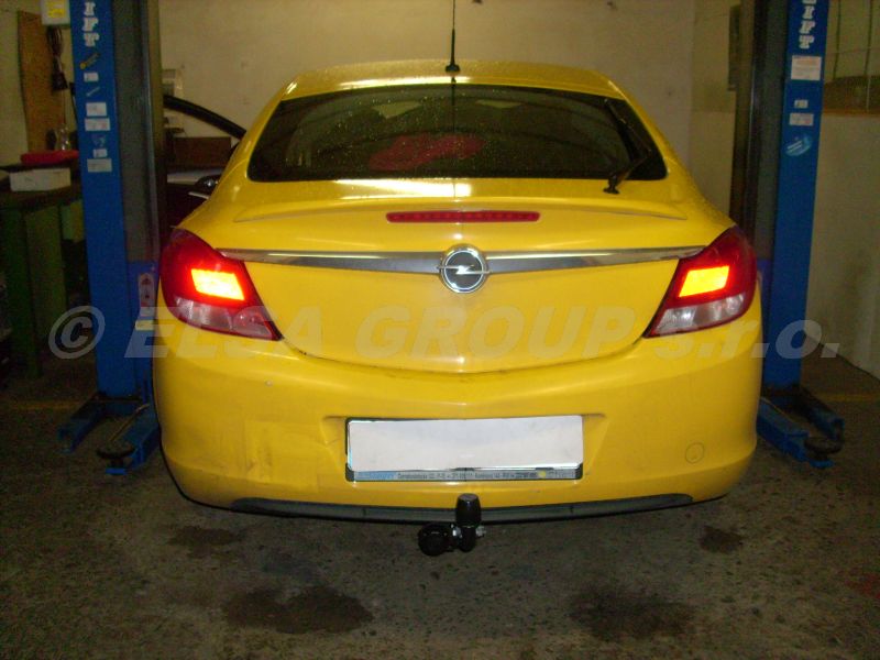 Ťažné zariadenie Opel Insignia sedan 2008-2013, pevný čep 2 šrouby, BRINK