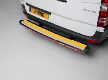 Nárazuvzdorný schůdek Ford Transit Custom 13-, Rhino ImpactStep (11)