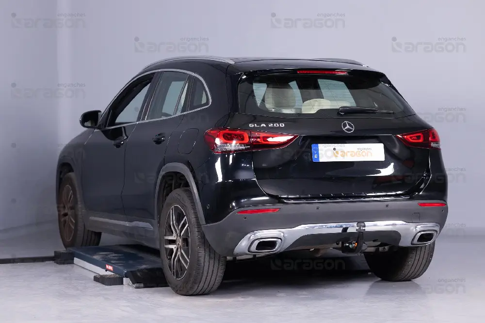 Ťažné zariadenie Mercedes Benz GLA 2020- (H247) , vertikálny, Aragon