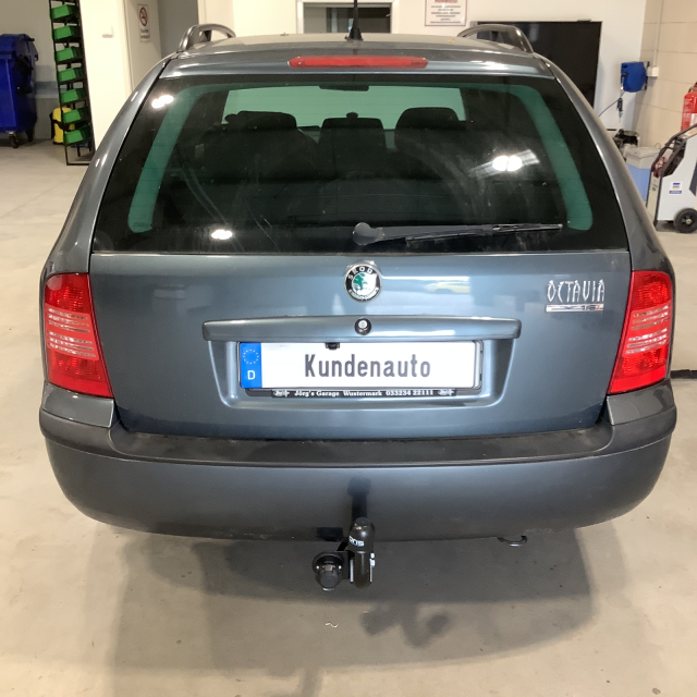 Ťažné zariadenie Škoda Octavia kombi 1996-2005 (I), pevné, Oris