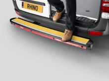 Nárazuvzdorný schůdek Maxus Deliver 9 20-, Rhino ImpactStep (10)