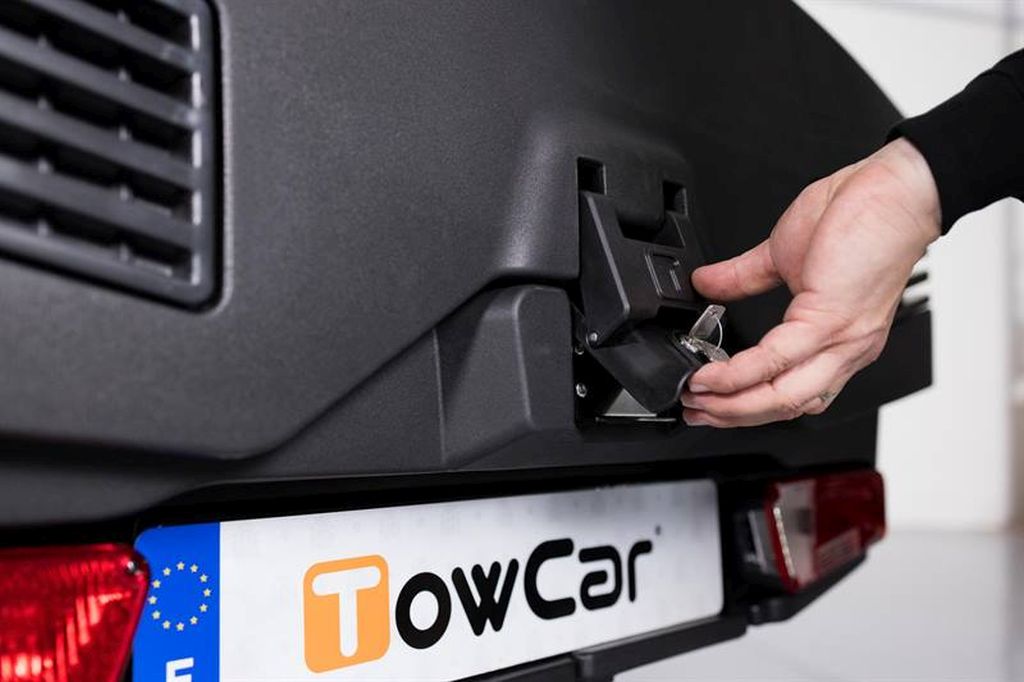 TowCar TowBox EVO červený, na ťažné zariadenie