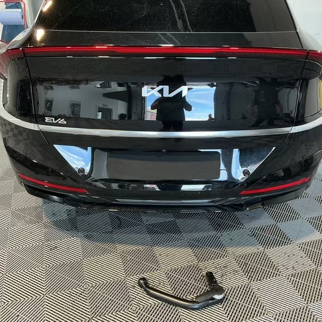 Ťažné zariadenie Kia EV6 2024- (f.l.) , vertikálny, GDW