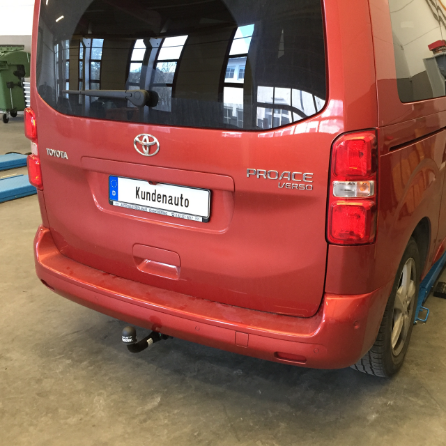 Ťažné zariadenie Toyota Proace 2016- , vertikální, AUTO-HAK