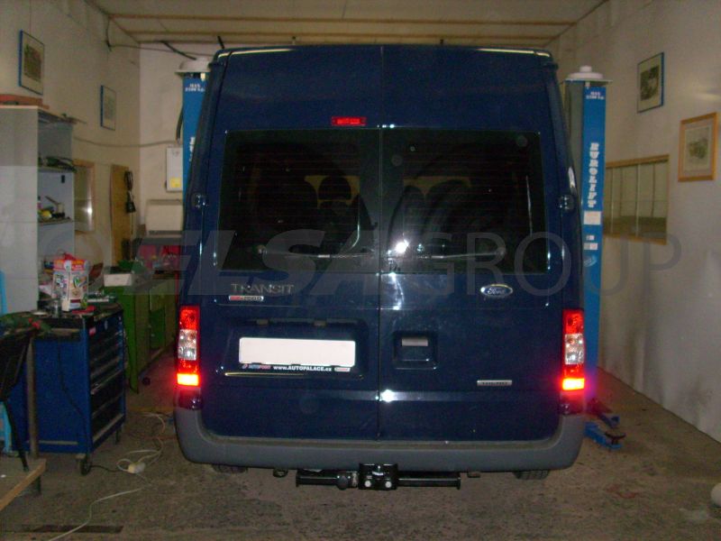 Ťažné zariadenie Ford Transit skříň 2000-2013, příruba 2š, Westfalia