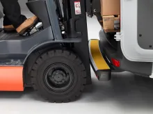 Nárazuvzdorný schůdek MAN TGE / VW Crafter 17-, Rhino ImpactStep (3)
